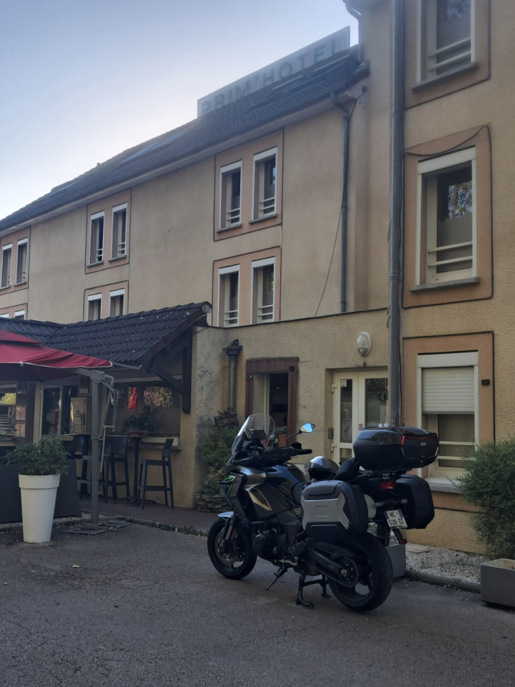 Photo de HÔTEL RESTAURANT BAGATELLE **