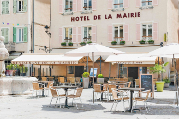 05-HOTEL-LA-MAIRIE-0.jpg