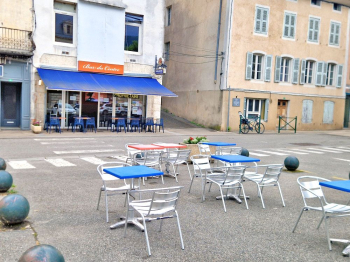 26-BAR-DU-CENTRE-0.jpg